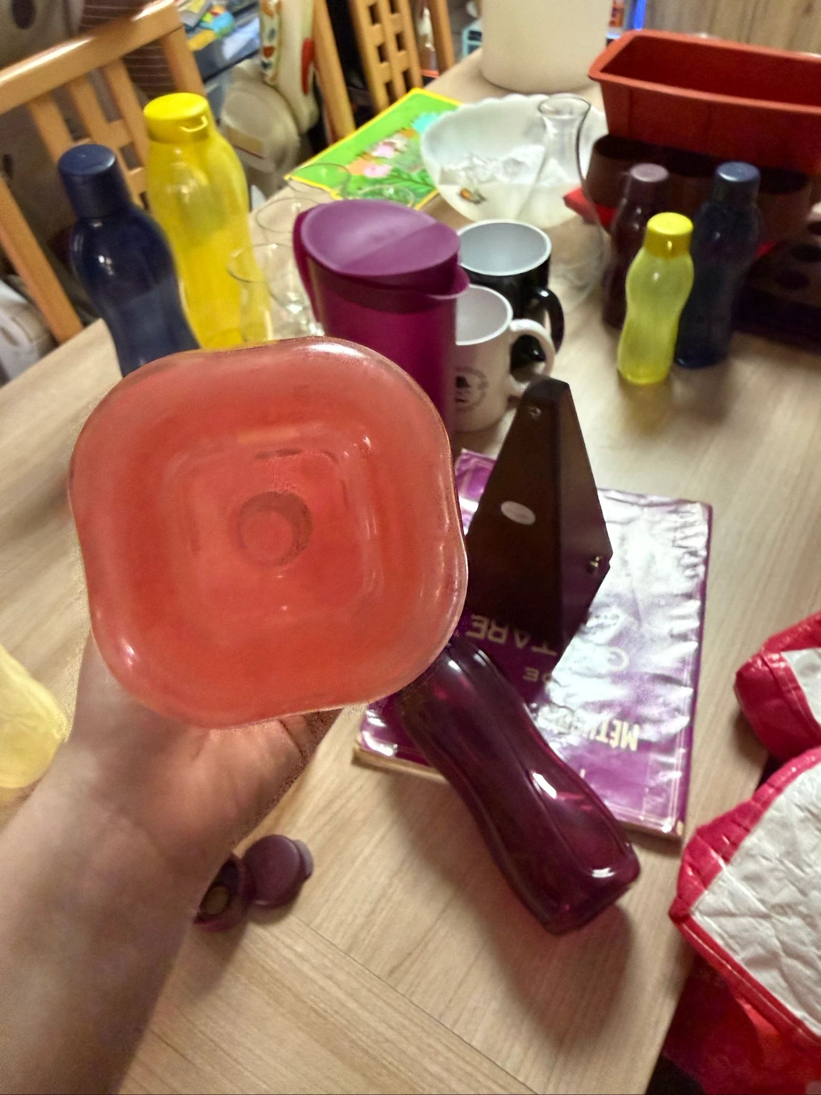 Lot 4 Tupperware 750ML bottles – photo 15